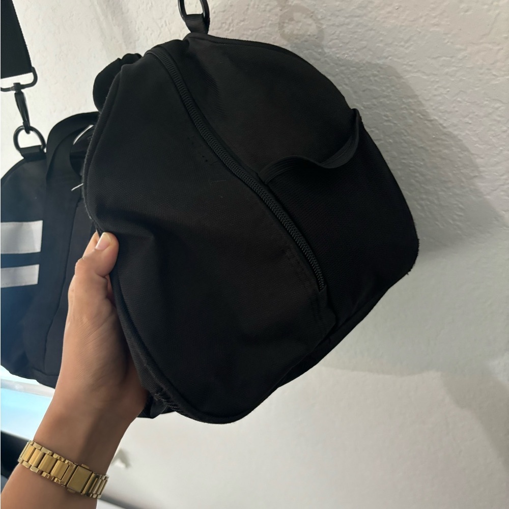 Vooray Gym Bag – Black with White Stripes – Compact Duffel with Shoe Compartment - Picture 5 of 10